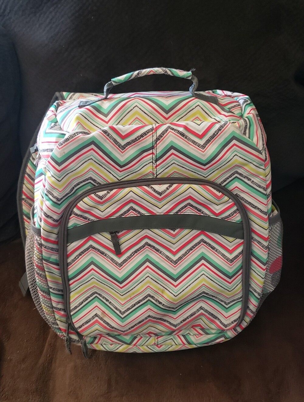 Multi-Color Chevron Pattern Storage Backpack - Home Organization